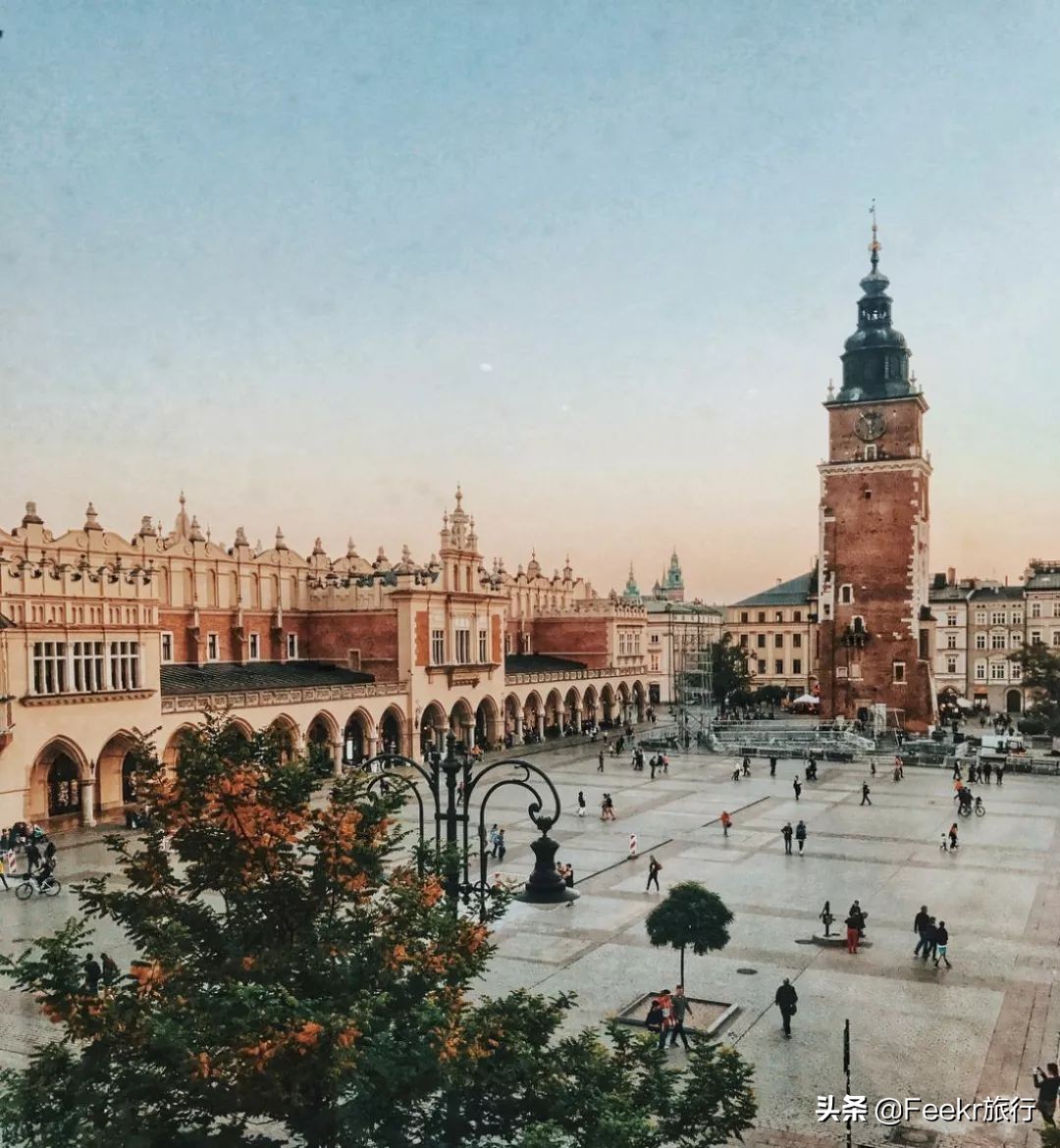 欧洲治安最好的国家,人均200+住8.8分五星酒店,还上了国内综艺