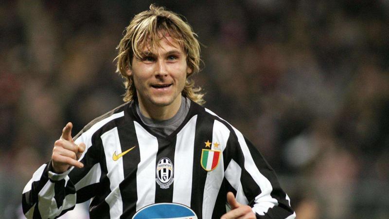 实况足球皮尔洛内德维德远射测评,实况足球皮尔洛和德容