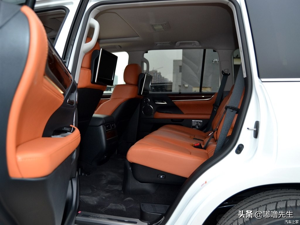 军绿色雷克萨斯lx570最顶配,雷克萨斯lx570坦克掉头沙漠