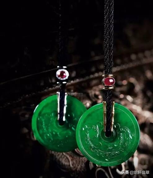 平平无奇的豆种翡翠，为何能让马云豪掷700万拍下？