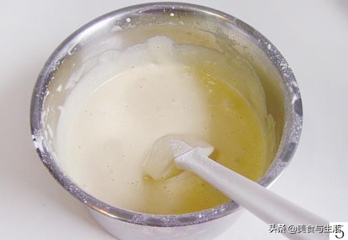 不夹生，不回缩，这样做的全蛋中空蛋糕，新手也可以一次成功