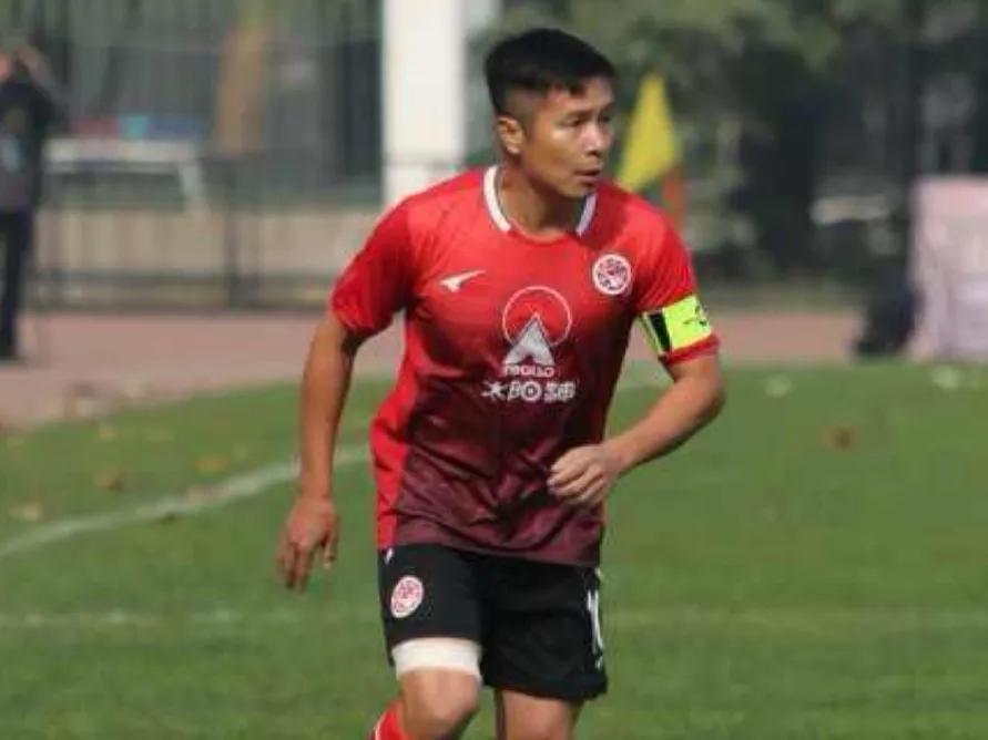 国足目前最有潜力的前腰,国足的前腰位置