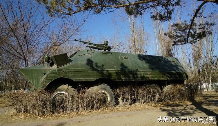 解放军轮式装甲车种类,中国军用八轮重型装甲车