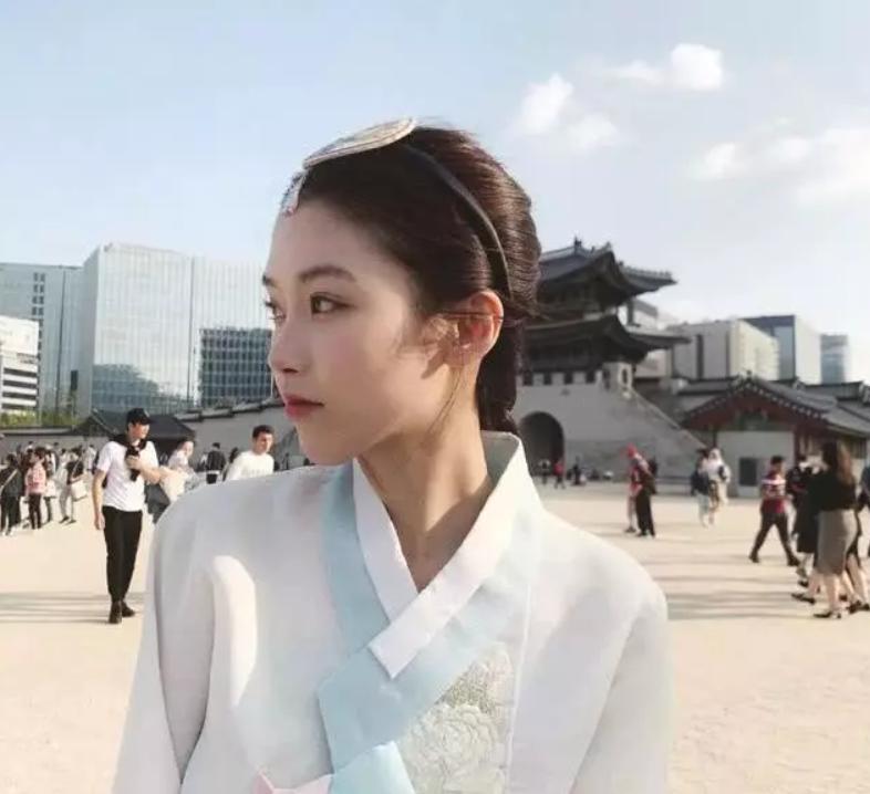 这三人究竟是谁？热度堪比巨星，网红出轨结局让人惋惜