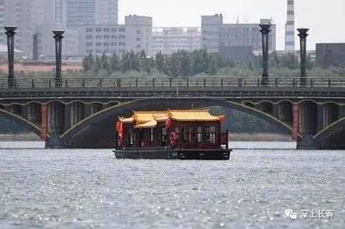 想坐游船可以去哪里坐,南湖画舫游览