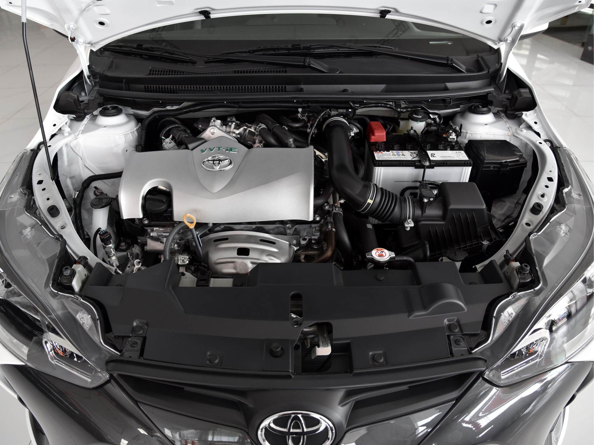 实惠的好看轿车车型,比较实惠的丰田车