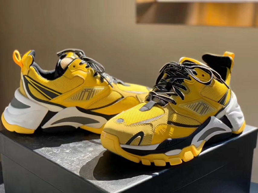 不随波逐流有思想主见,不随波逐流而引领潮流