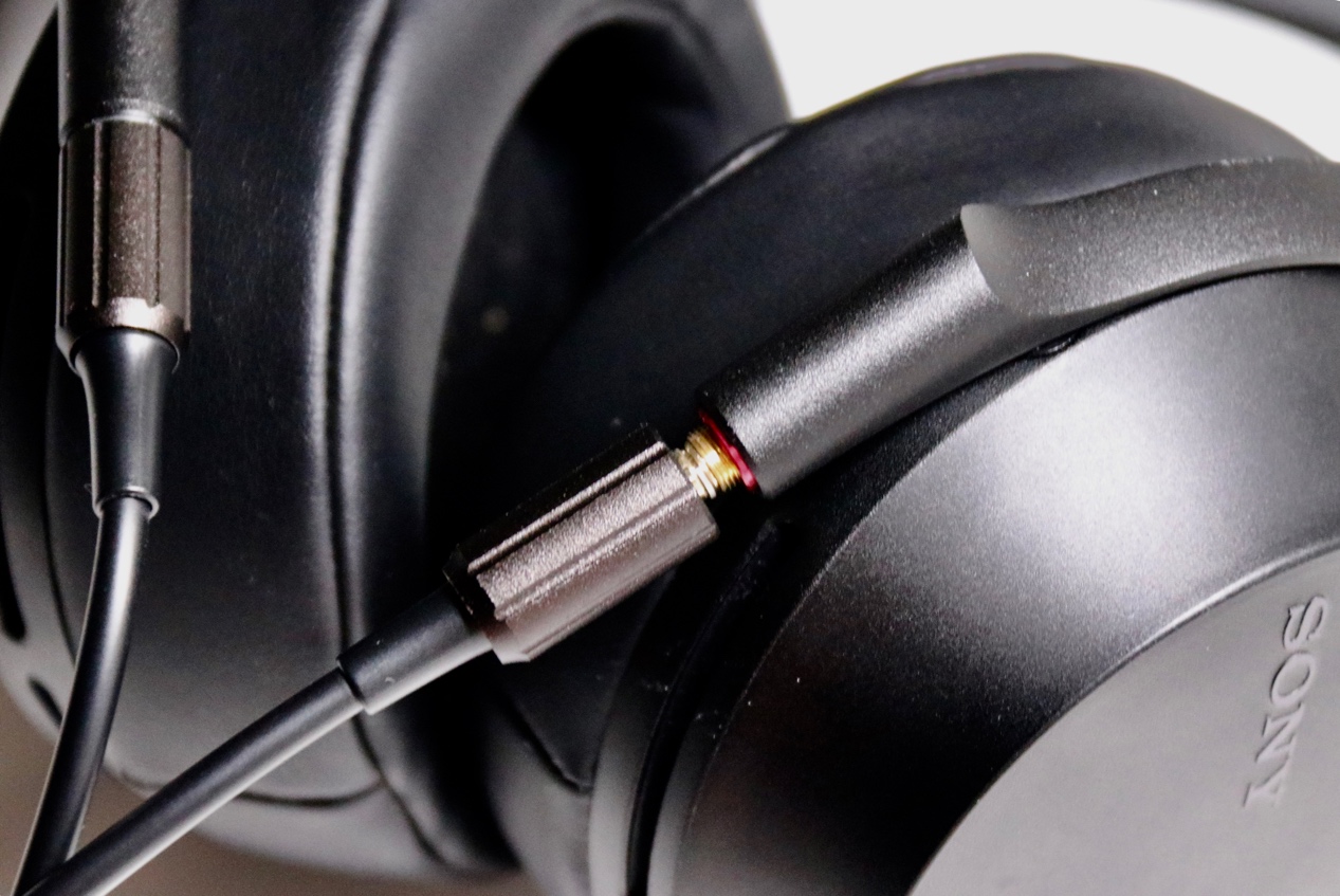 索尼mdrz7对比z7m2,索尼wh-1000xm5和mdr-z7m2