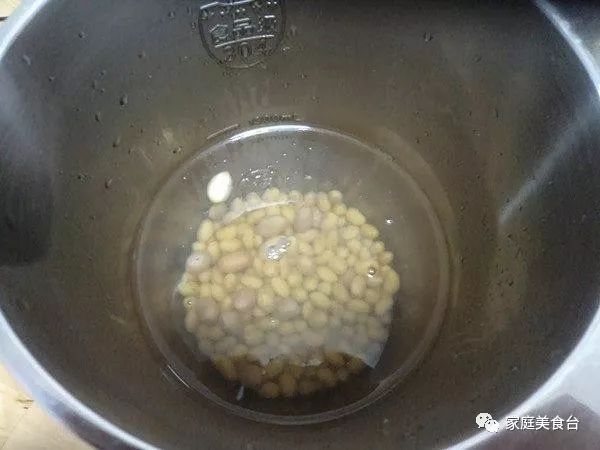 花生打豆浆生的好还是熟的好,花生跟什么打豆浆好吃