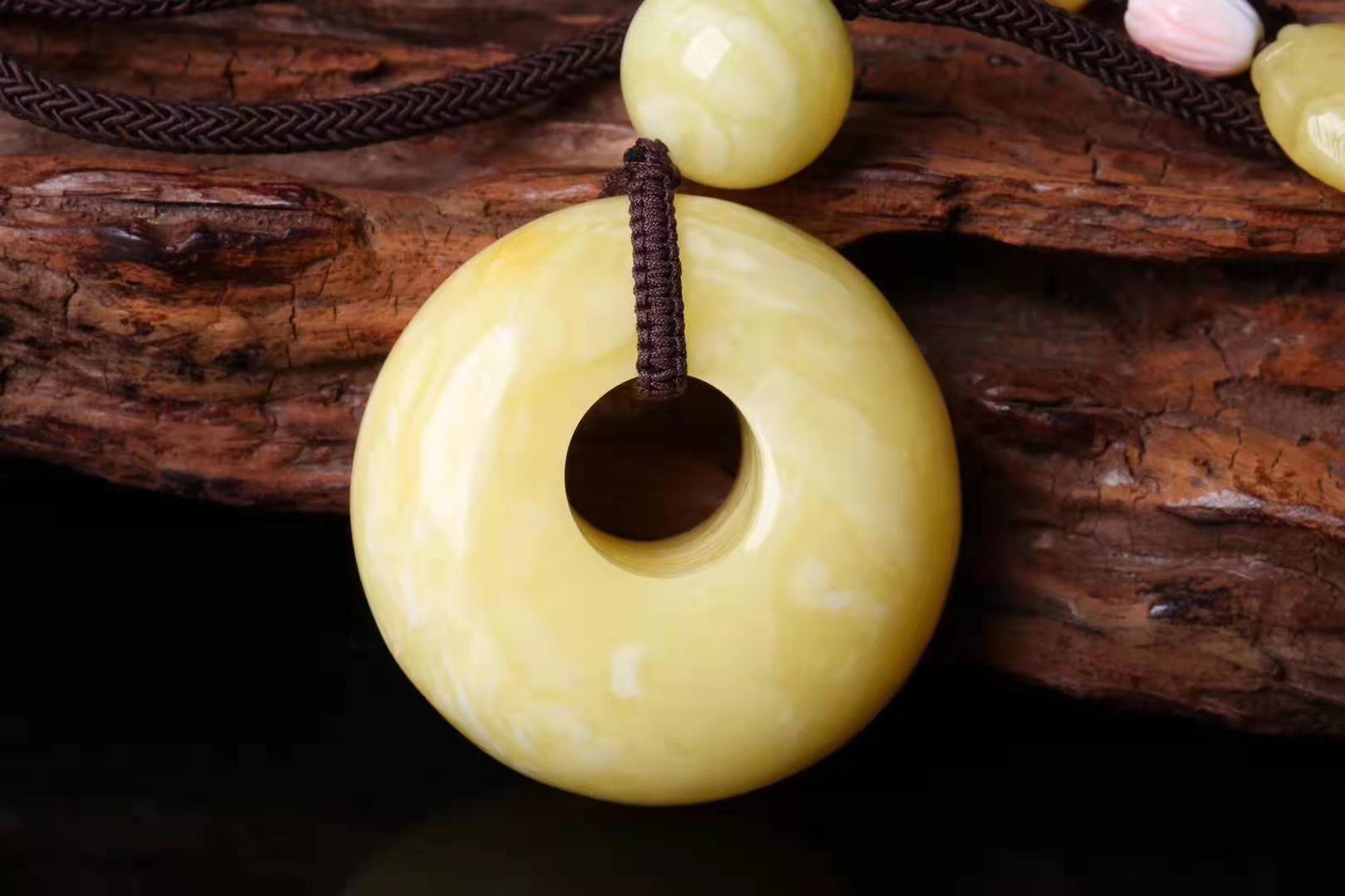 平安扣的寓意及佩戴禁忌,平安扣的寓意和美好句子