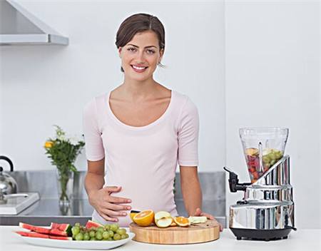 孕期吃虾晚上胃胀气睡不着怎么办,孕期胃胀气可按压哪个穴位缓解