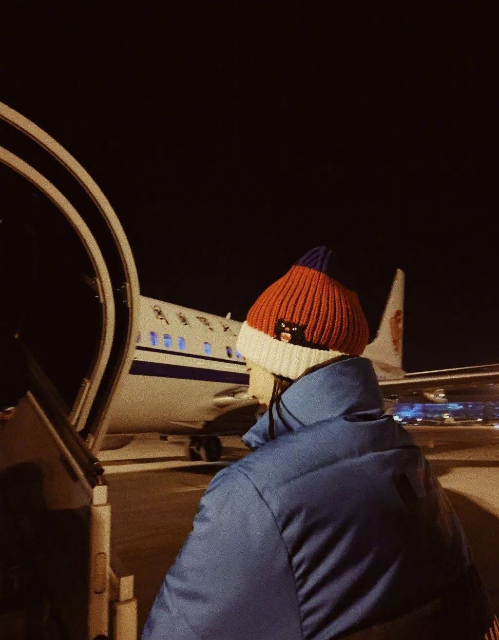 周洁琼穿砂糖匡威鞋,周洁琼鞋