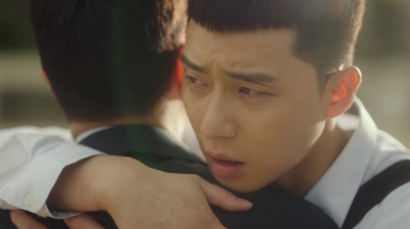 韩剧《梨泰院Class》15集朴叙俊被虐惨！朴叙俊命危又下跪又哭喊
