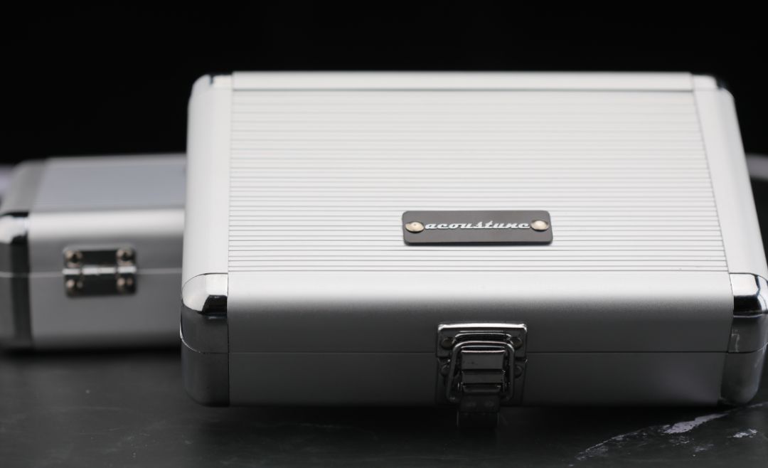 焕开箱丨冷门动圈日本AcoustuneHS1655CU1695Ti耳机两连开