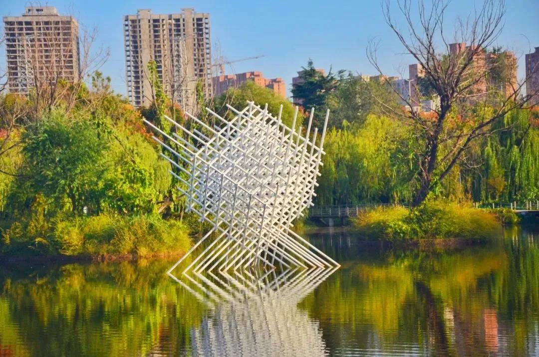 打卡郑州雕塑公园！在这里去感受人与自然，遇见不一样的郑州