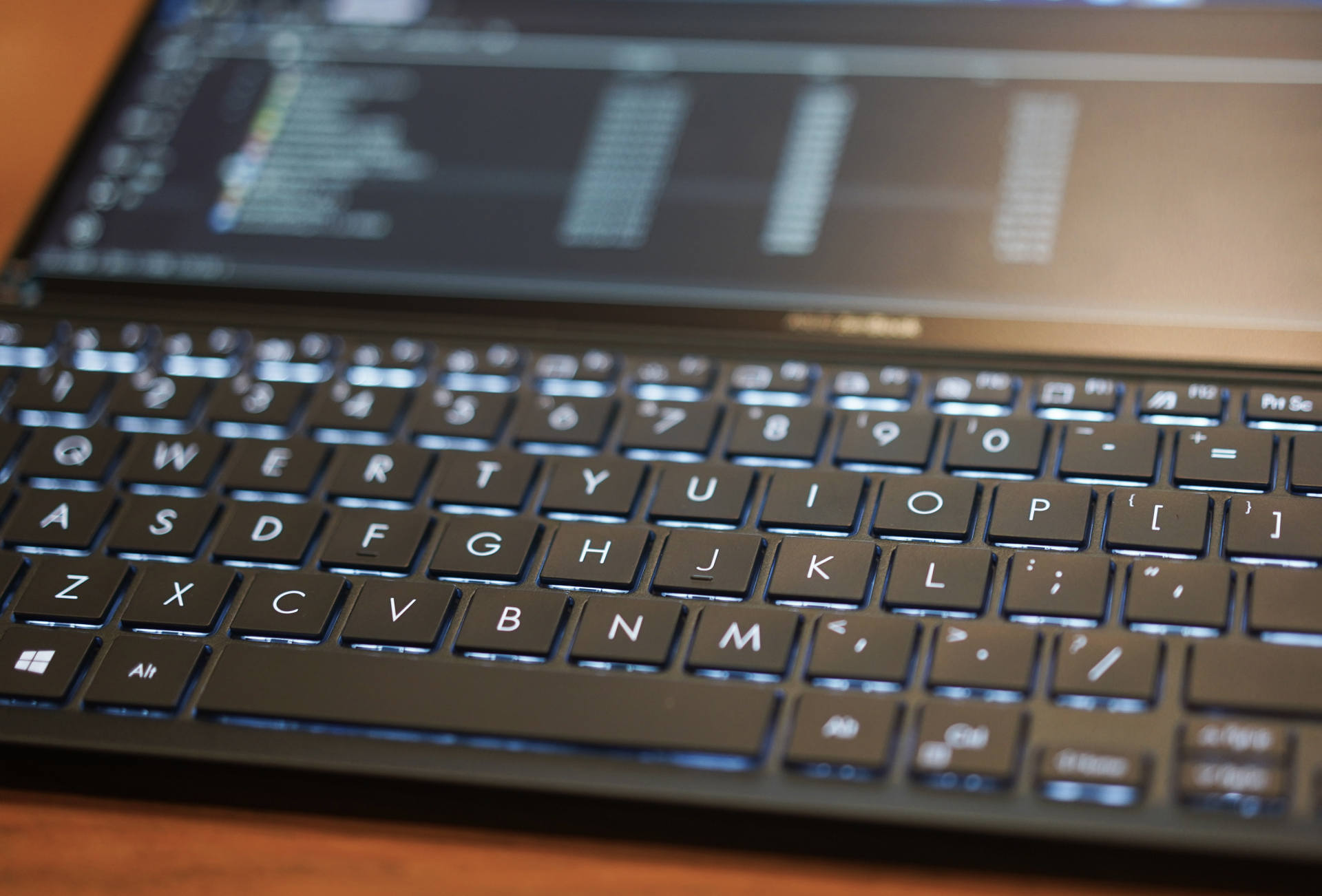 华硕灵耀x双屏pro和rog冰刃双屏,华硕灵耀x双屏i7独显笔记本评测