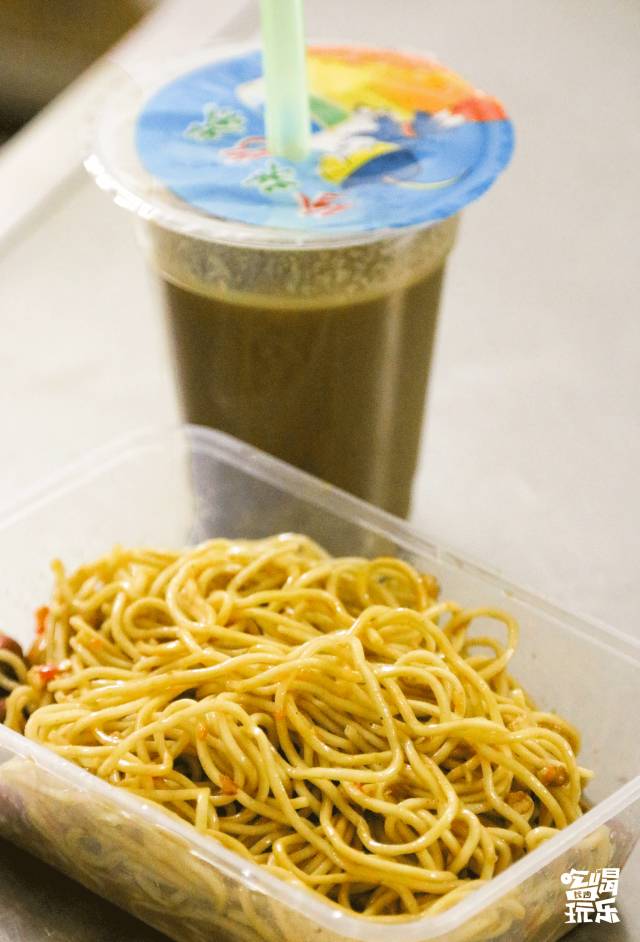 长沙不起眼小吃街推荐,长沙地摊小吃有哪些