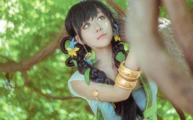 他是网络小说界稀有的文人型作者,仙气十足,让老书虫赞不绝口