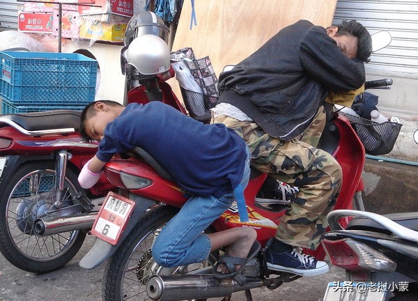 泰国摩托车的8种神奇用途