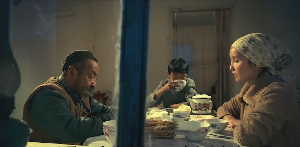 75岁老头被狼群追杀徒手大战狼群,放羊老汉遭遇狼群