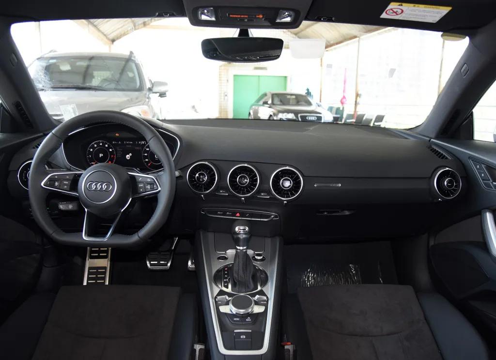 跑2-3万公里就便宜20万元！这款奥迪小跑车也太值了吧？