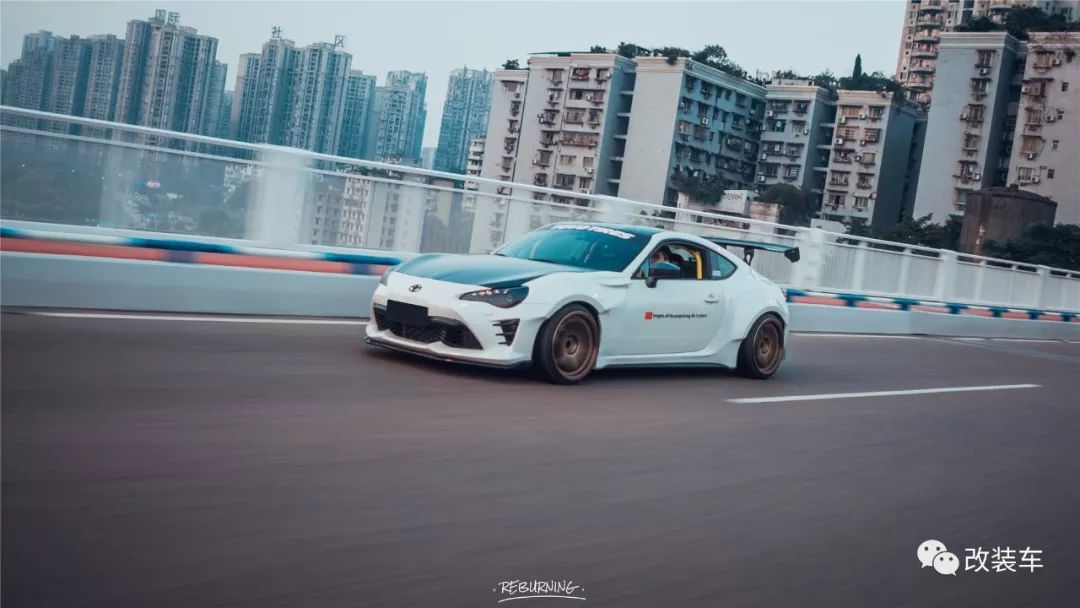 丰田86改装气动宽体包围,丰田86改装全过程