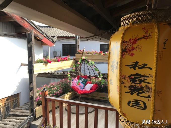 丽江的高颜值客栈逆天了，住一圈连回家的路费都省了！文末有福利