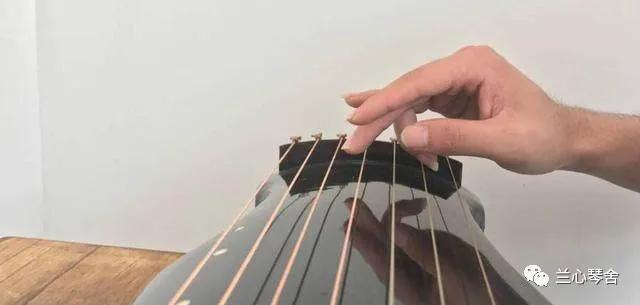 古琴入门每日必练指法,古琴入门教学挑和勾指法