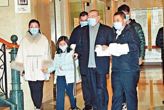 李嘉欣关之琳蔡少芬什么事件,周星驰李嘉欣经典片段