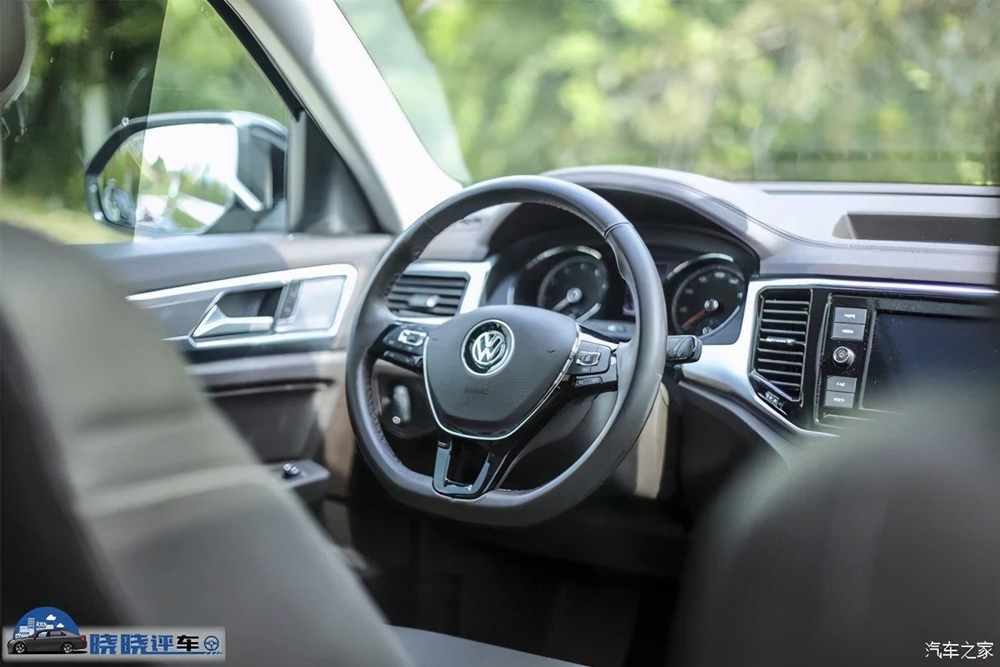 肌肉大块头举汽车,肌肉大块头分享途昂综合用车体验