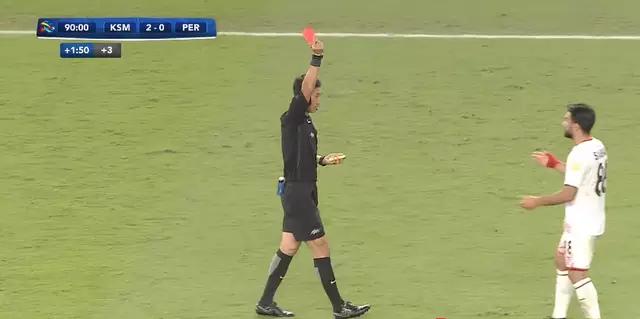 足球的搞笑时刻看完真笑死了,足球赛场那些经典搞笑瞬间