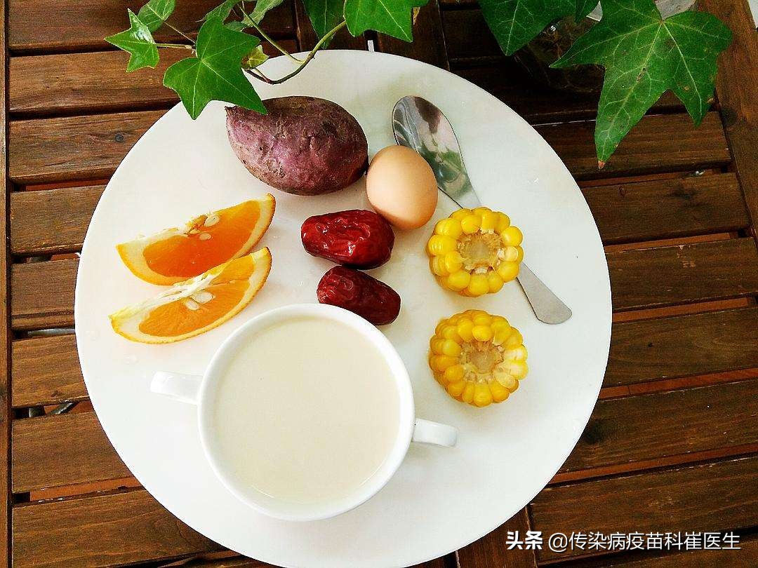 早餐喝粥该搭配什么食品,早餐要怎么吃才算合理搭配营养
