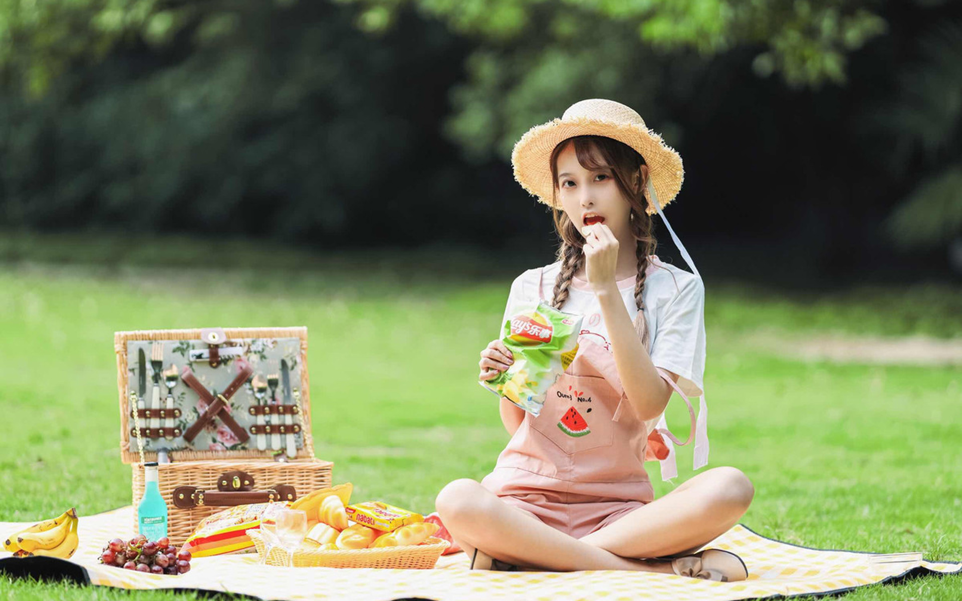 情绪多变脾气捉摸不透,情绪善于伪装