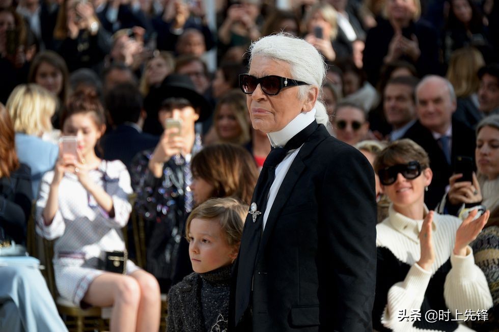 老佛爷卡尔拉格斐最后时刻,老佛爷卡尔拉格斐访谈