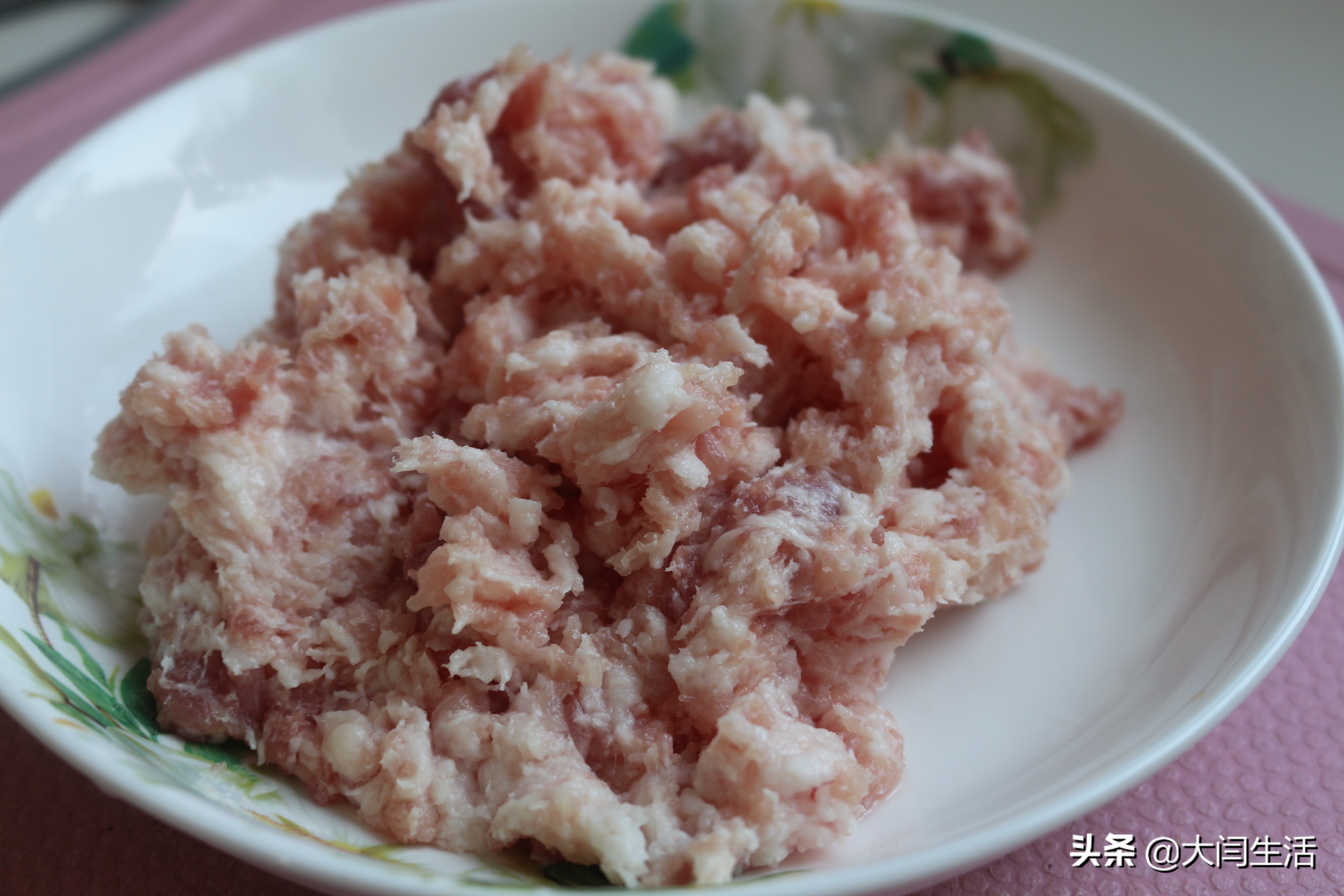 不油炸的狮子头视频,不油炸狮子头