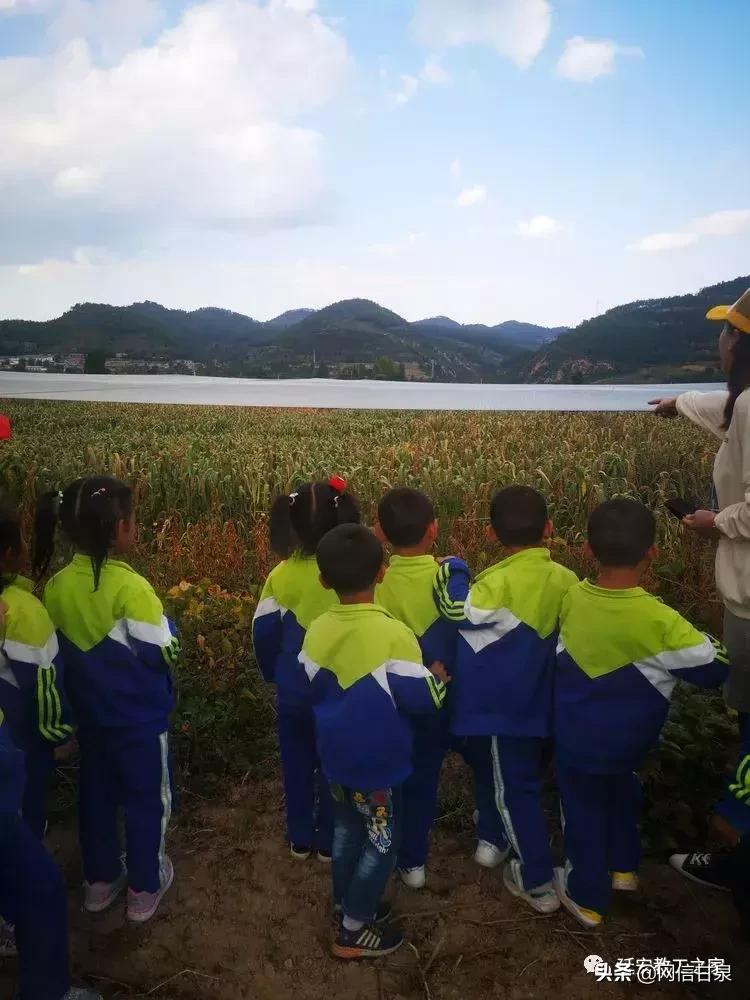 金太阳幼儿园校门,延安市甘泉谢金庄幼儿园