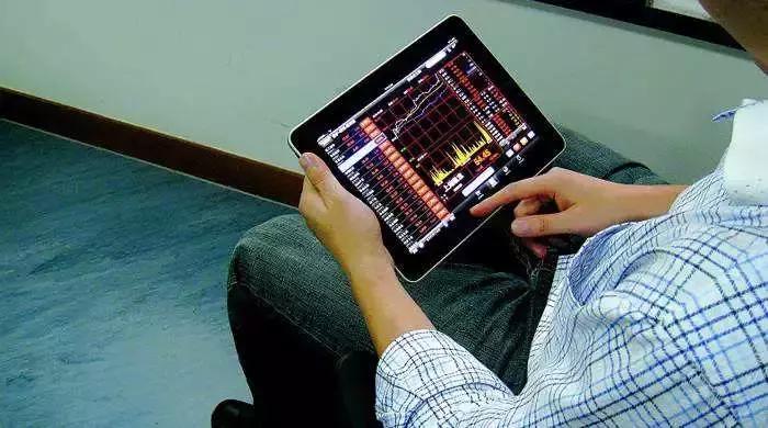 谁先说出来谁就输了,谁先说出口谁就输了你认同吗