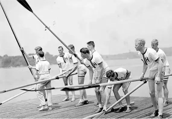 亨利衫适合什么人穿,重磅亨利衫冬季穿搭