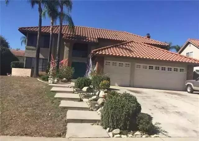 41万刀起库卡蒙格性价比别墅!小孩才选择,超市和优质学区我都要!