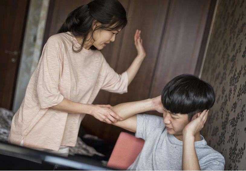 为什么孩子特别犟,三岁小孩特别犟怎么回事