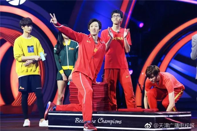 跳高学霸王宇照片,第十八届跳高冠军王宇