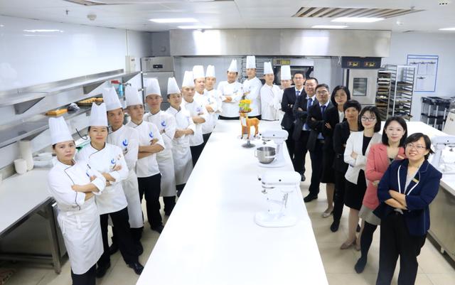 三亚中瑞酒店管理学院招生办,海南三亚中瑞酒店管理职业学院