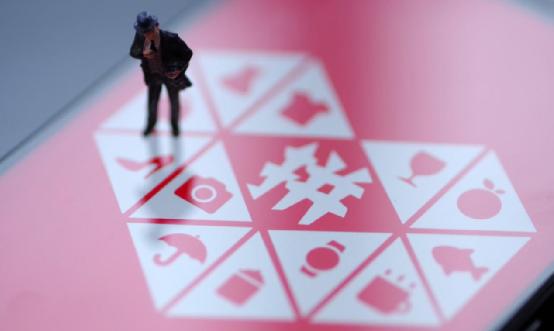 红麦洞察：公关“破防”的拼多多