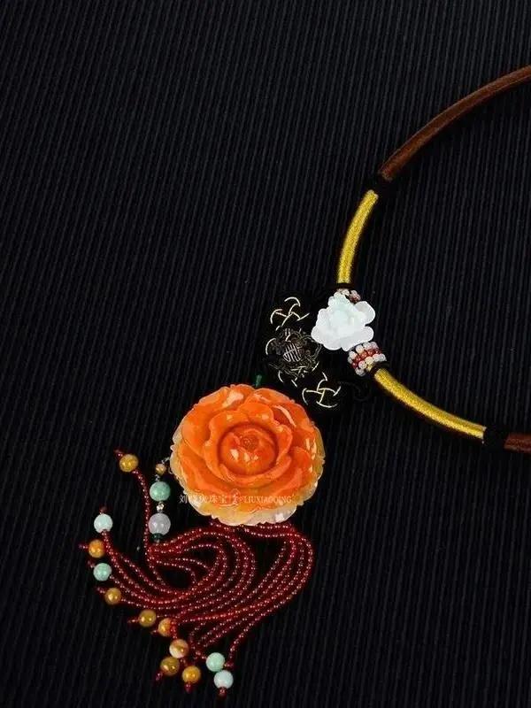 刘晓庆的珠宝首饰图片,向太珠宝和刘晓庆的珠宝