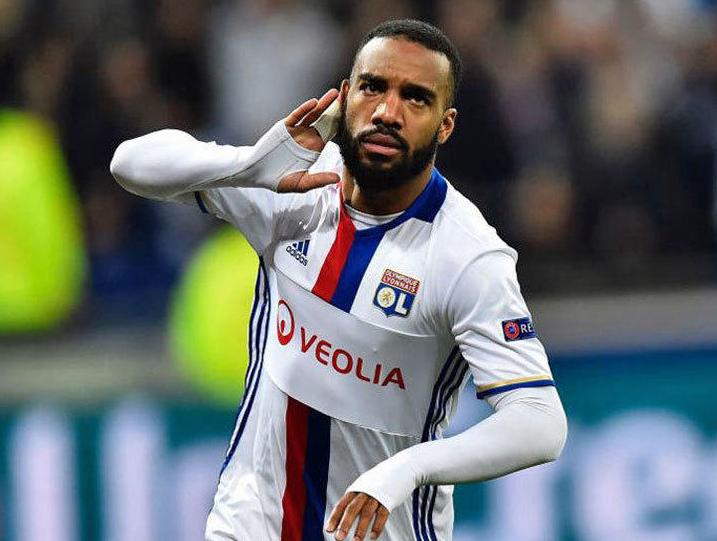 阿森纳对厄齐尔的处理,厄齐尔被阿森纳弃用的原因