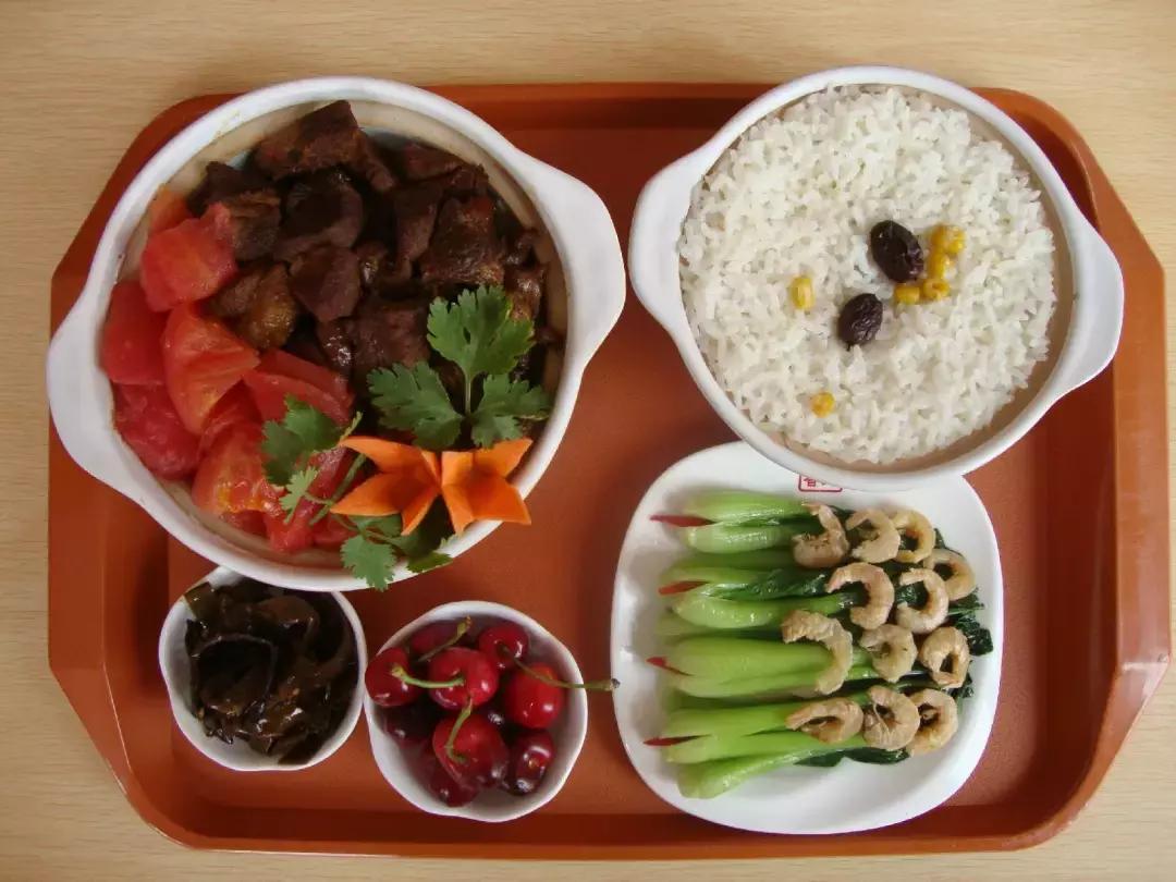 快餐简餐正餐有什么区别,正餐和简餐的区别图片