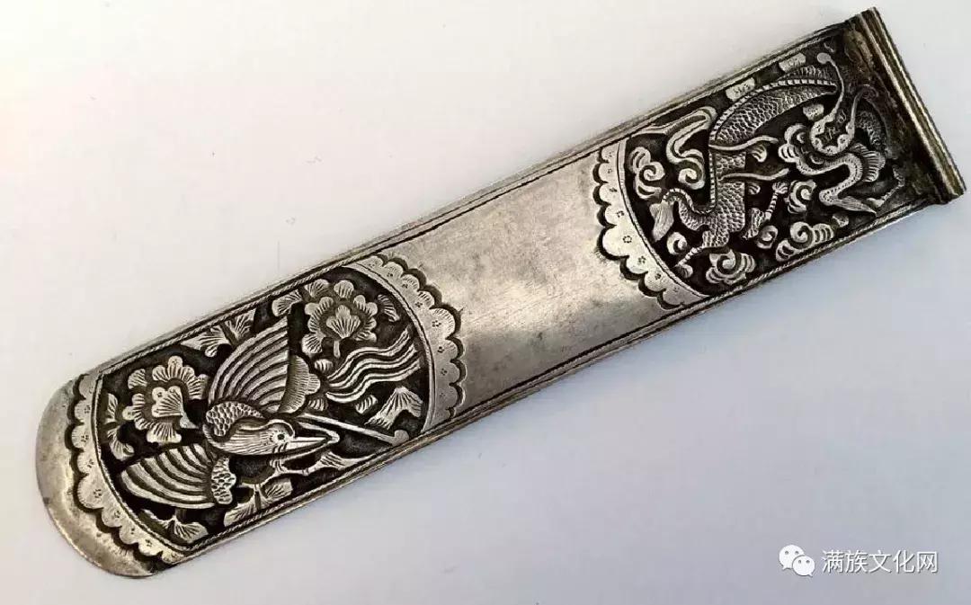 如展画轴—清代满族民间扁方赏析