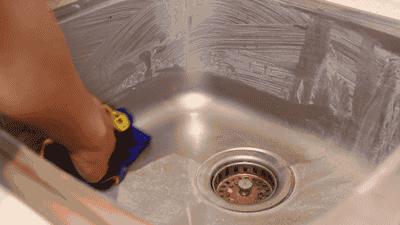 不锈钢锅烧糊了怎么擦干净,怎样去除不锈钢锅烧干锅的黑渍