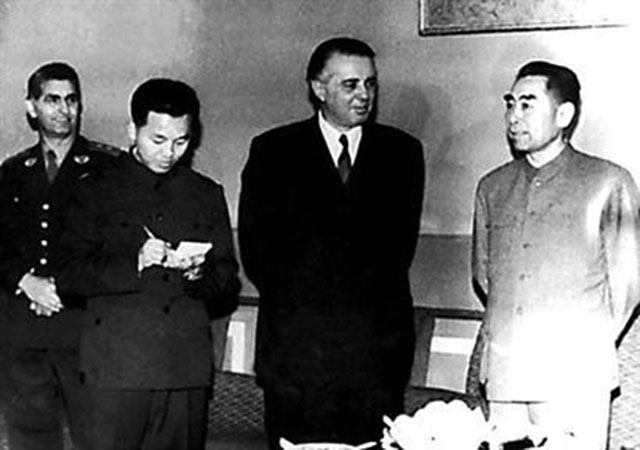 64年周总理访问突尼斯，突尼斯总统的发言，让全场氛围降至冰点