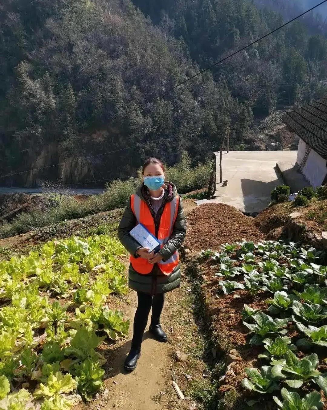 巾帼芳华绽放在每个时节,铿锵玫瑰别样红最美巾帼绽芳华